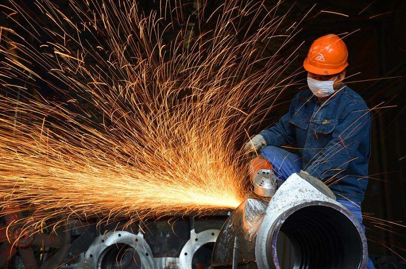 上海美礦向我司采購(gòu)的890下架體成功澆注。890下架體澆注重量40T，是采礦機(jī)械核心零部件，該產(chǎn)品主要用于歐美礦山行業(yè)。此產(chǎn)品標(biāo)志著無(wú)錫市鑄造廠(chǎng)在世界礦山行業(yè)大件生產(chǎn)領(lǐng)域占有一席之地。	無(wú)錫市鑄造廠(chǎng)有限公司是國(guó)內(nèi)優(yōu)質(zhì)的鑄造廠(chǎng)家，產(chǎn)品種類(lèi)繁多，具有很強(qiáng)的市場(chǎng)競(jìng)爭(zhēng)力，擁有很多成功案例。有任何其他需求可以咨詢(xún)我們，咨詢(xún)熱線(xiàn)：0510-68070507！